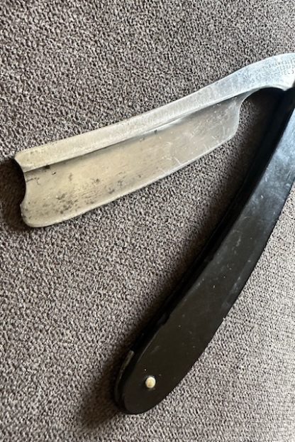 Antique Smith & Hawksleys Sheffield Straight Razor 7/8" - Image 2
